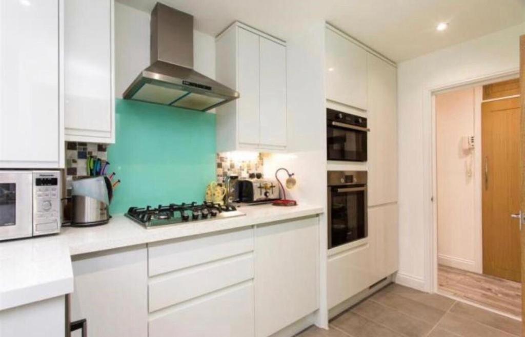 Luxury Triple Little Venice, Apartment London