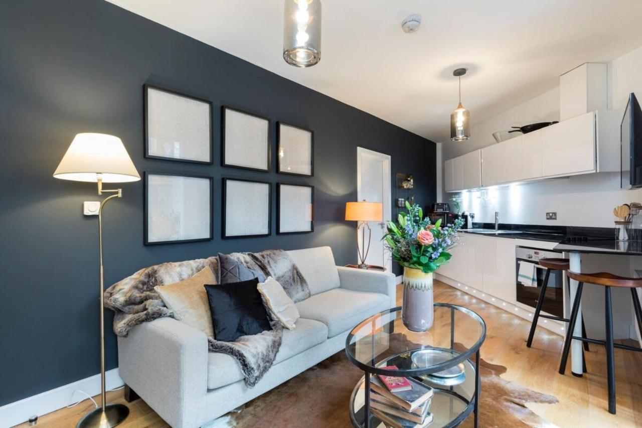 Apartamento Modern & Designed 2 Bed Penthouse Apt Sleeps Five Londres