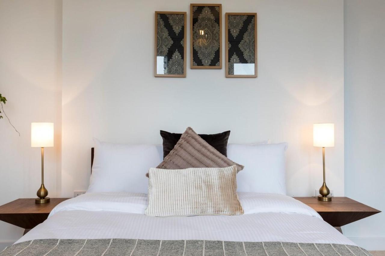 Apartamento Modern & Designed 2 Bed Penthouse Apt Sleeps Five Londres