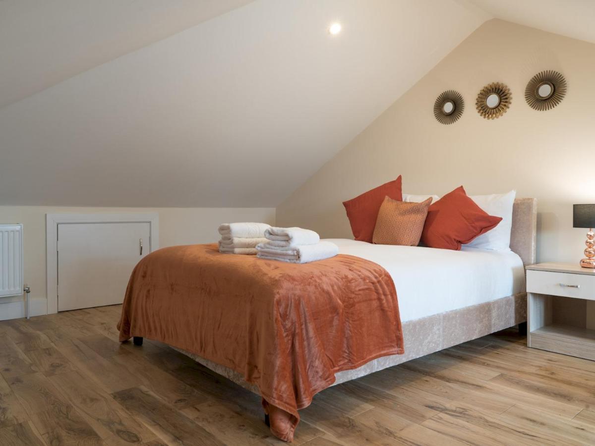 Pass The Keys Renovated Victorian In Ealing Londres