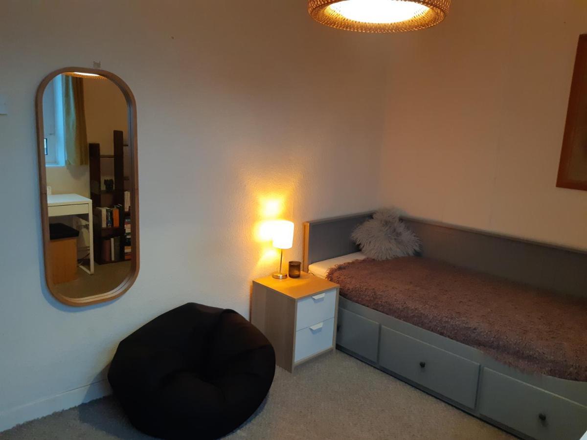 Homestay Cosy In Camden Town Zone 2 London