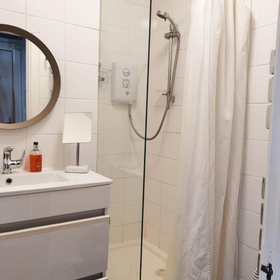 Charming Town Studio Flat, Tower Bridge Londres
