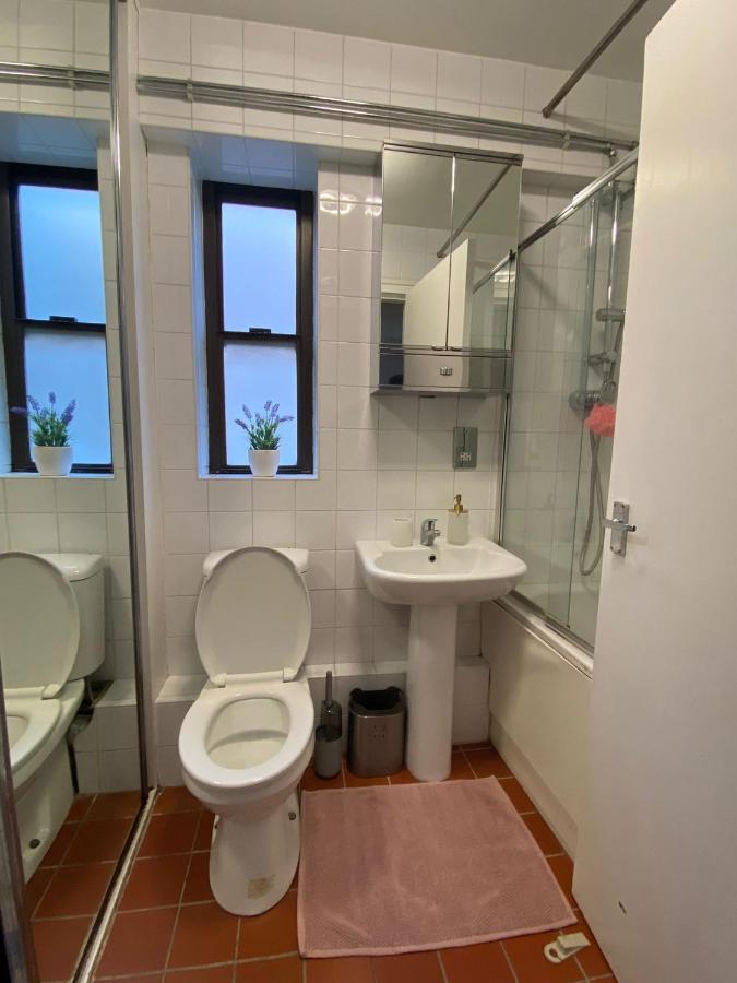 Stunning Oxford Street Furnished Apartamento