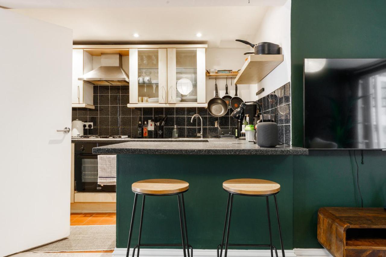 Colourful, 1-bedroom Victorian Flat With Garden Apartamento Londres