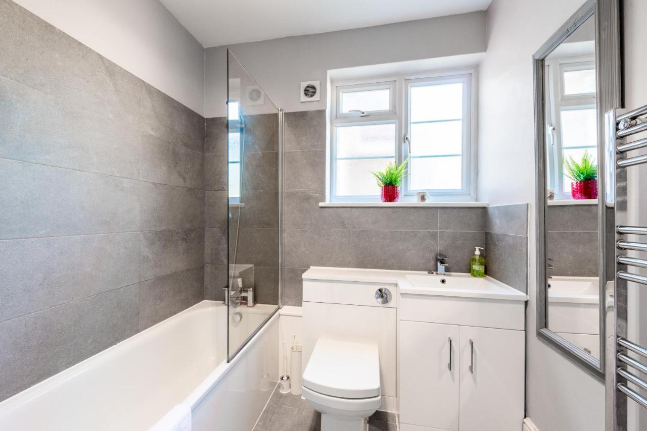 Pass The Keys North Perfect - Modern 2bedroom Flat Londres