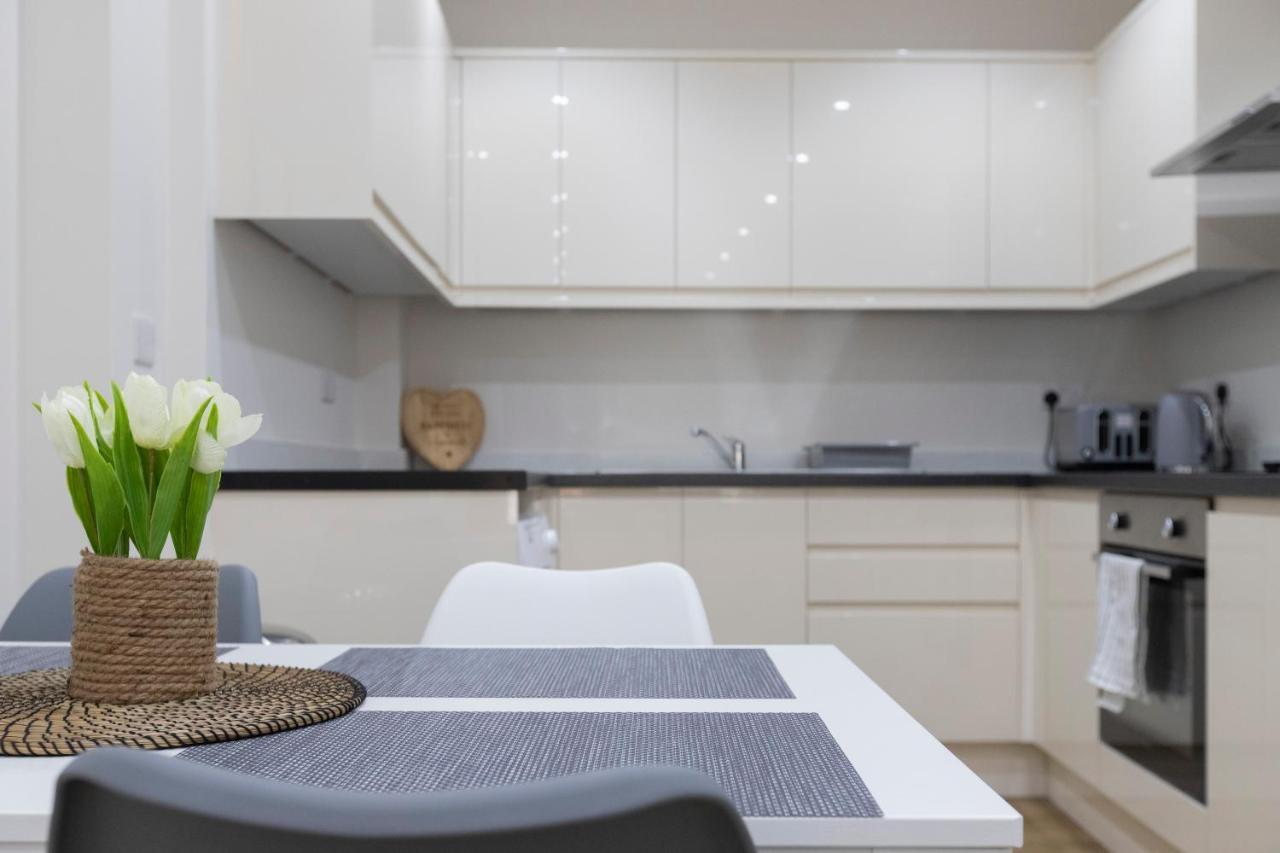 Lovely In Aldgate East 1 Apartment London