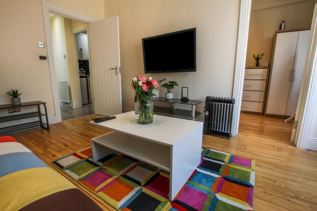 Rare Gem Close To Transport Links Appartement Londres