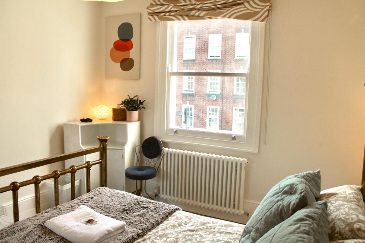 Vintage Styled House Central Camden Apartment London
