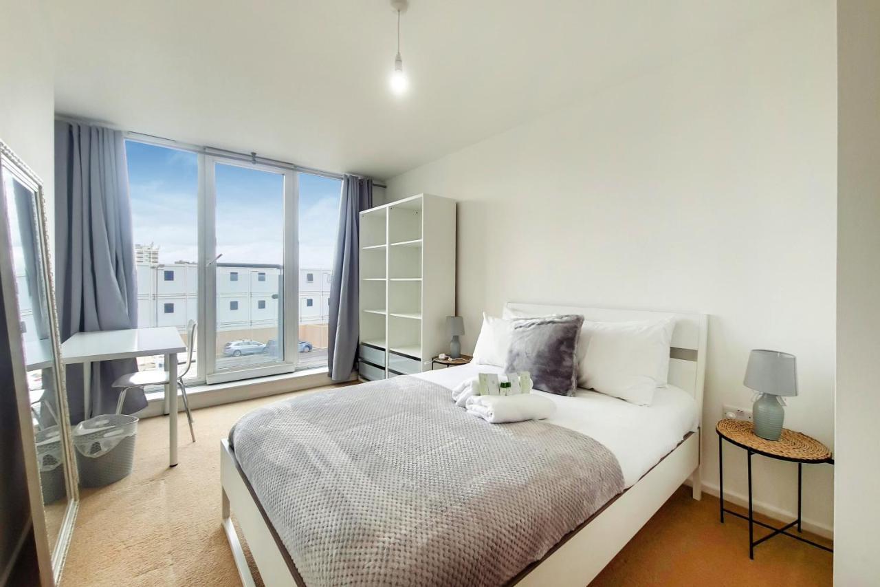 Appartement Free Parking - Two Bed By Docklands *