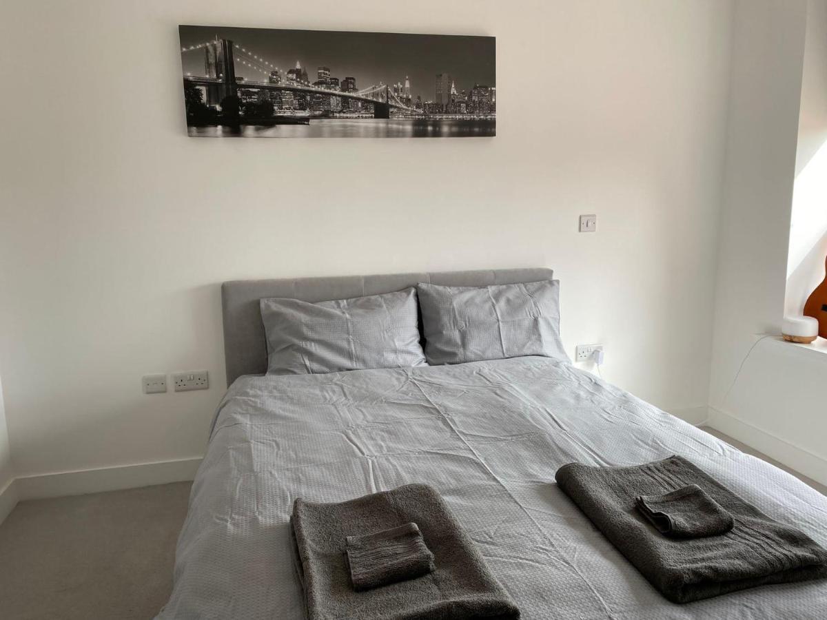 Entire Riverside With Balcony Apartamento