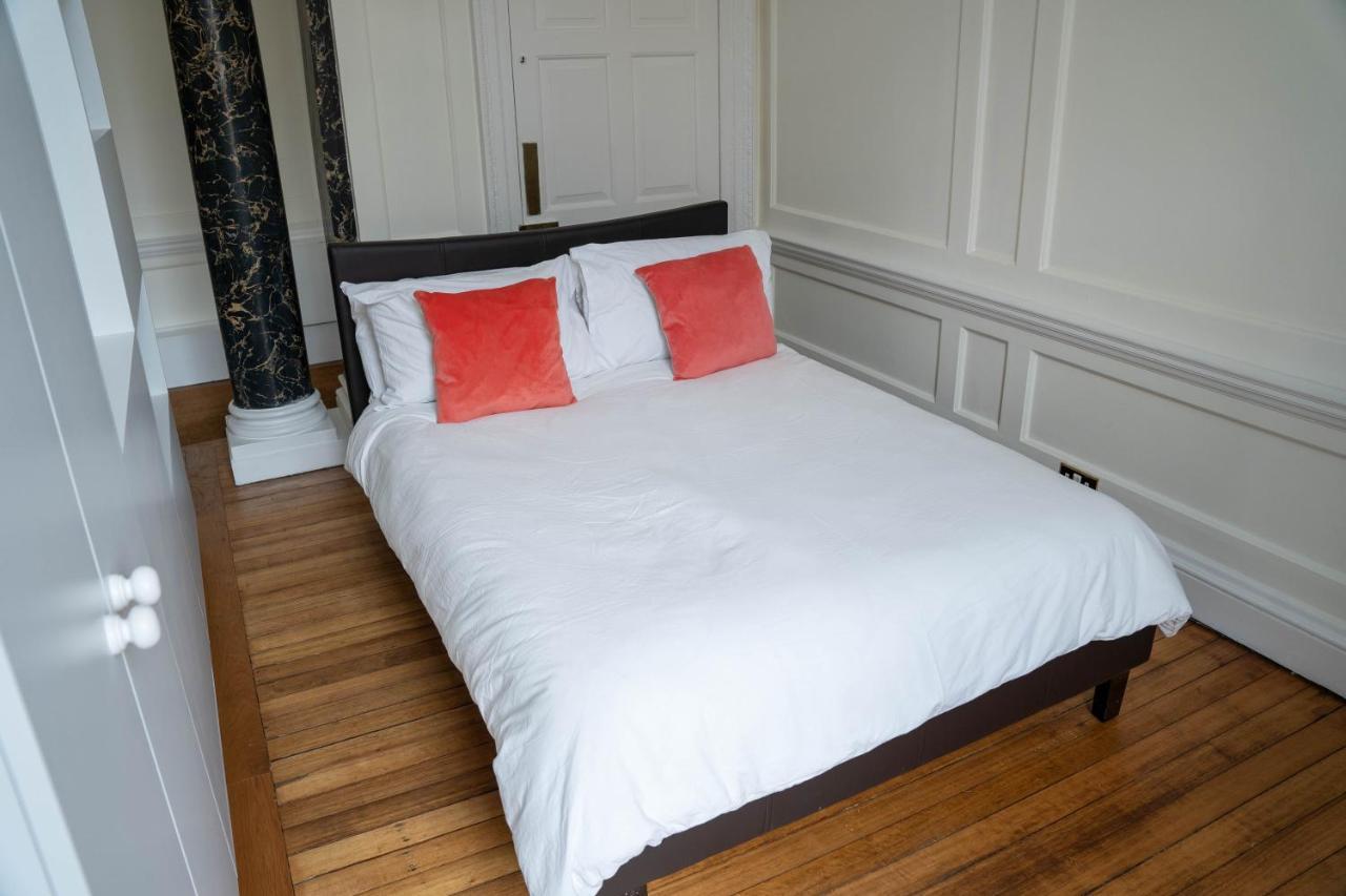 Dreamy Loft, Antique Wood Flooring & High Ceilings Appartement