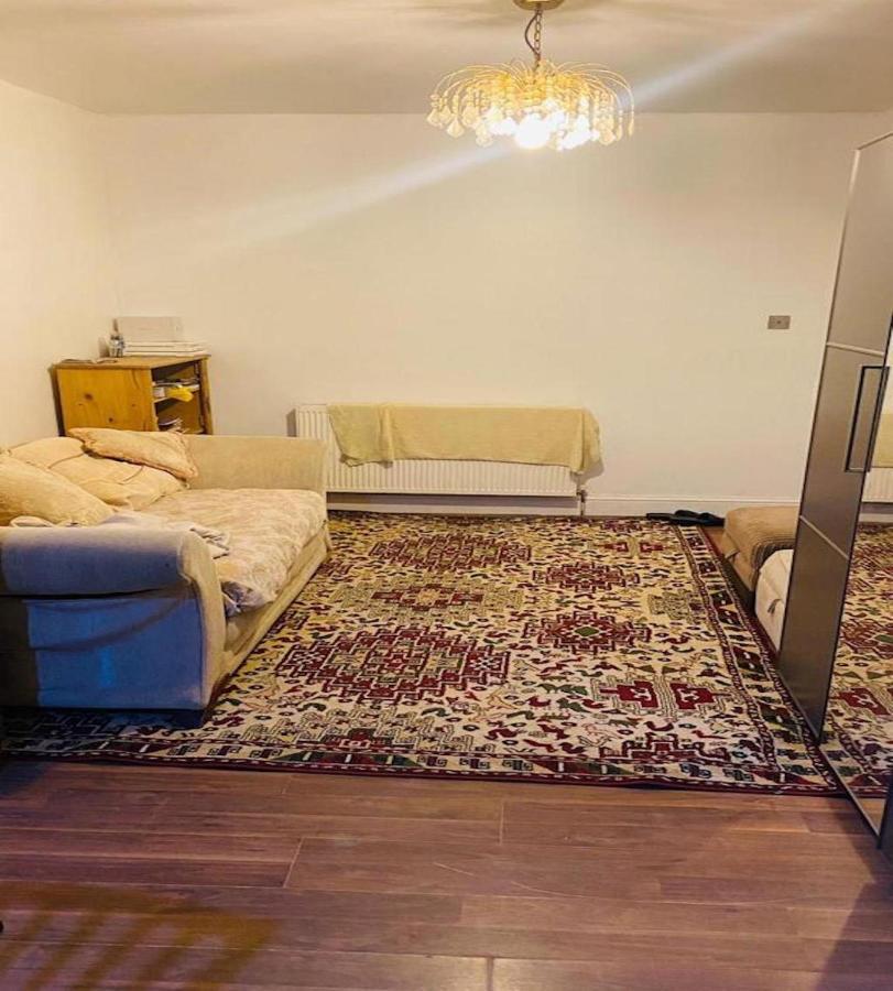 Séjour chez l'habitant Double Room London Wembley For Rent *