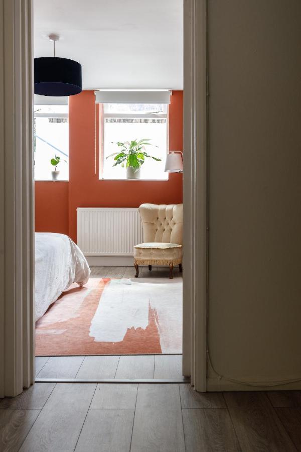 Colourful, 1-bedroom Victorian Flat With Garden *