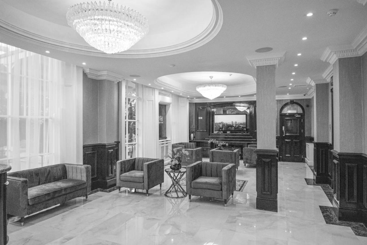 Pembridge Palace Hotel London