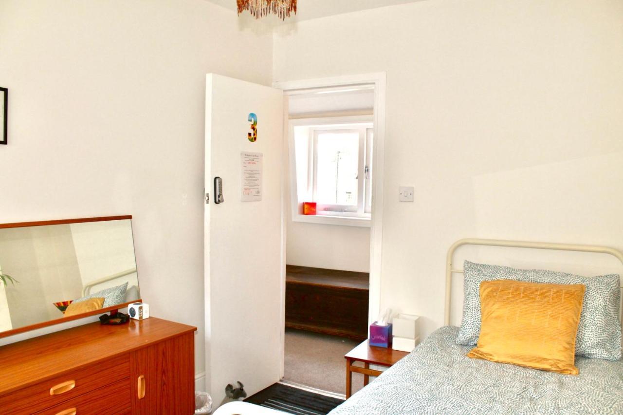 Vintage Styled House Central Camden Apartment London