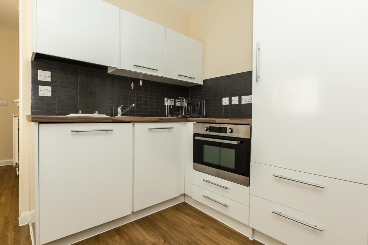 Zeni Studio, In Vauxhall London Apartment London