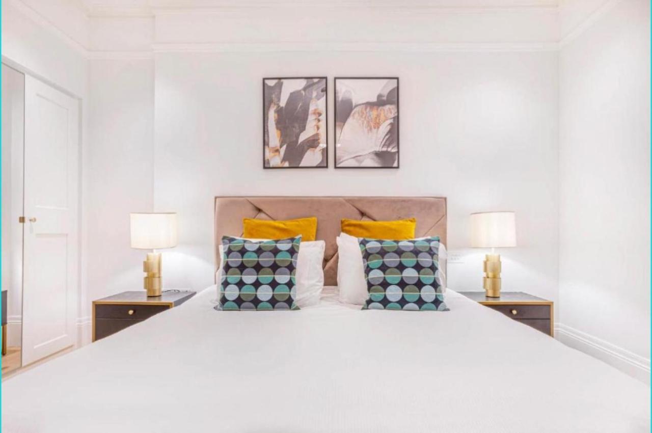Royal Kensington In Cromwell Road *