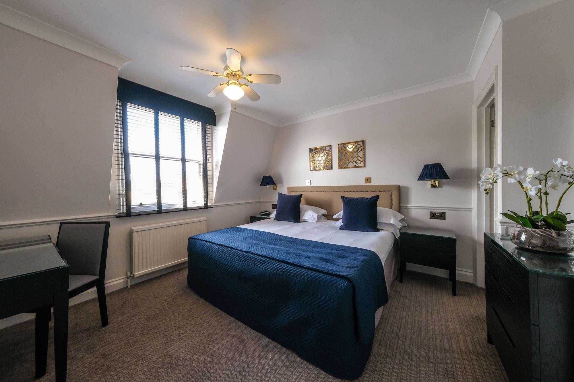 Collingham Serviced 4*