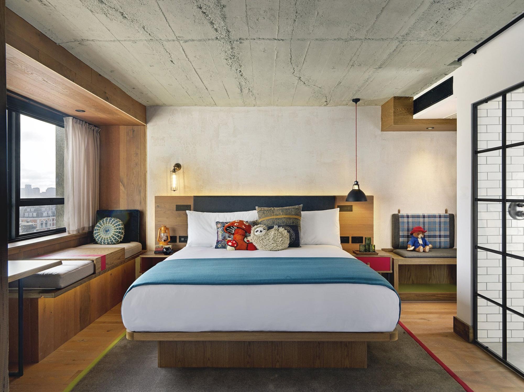 Treehouse 4*