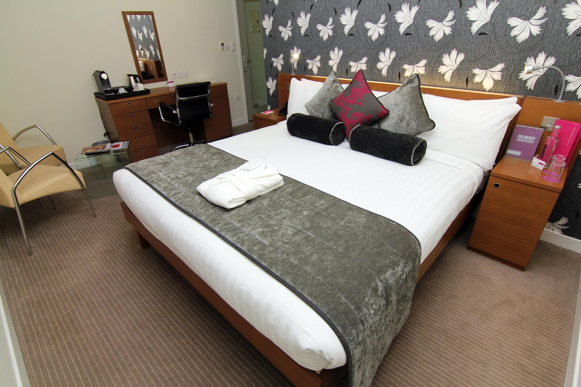The Memoir Club, Formerly Ambassadors Bloomsbury Hotel 4*