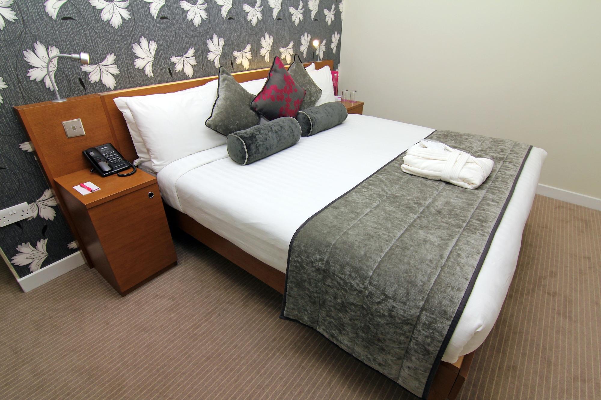 Ambassadors Bloomsbury Hotel 4*