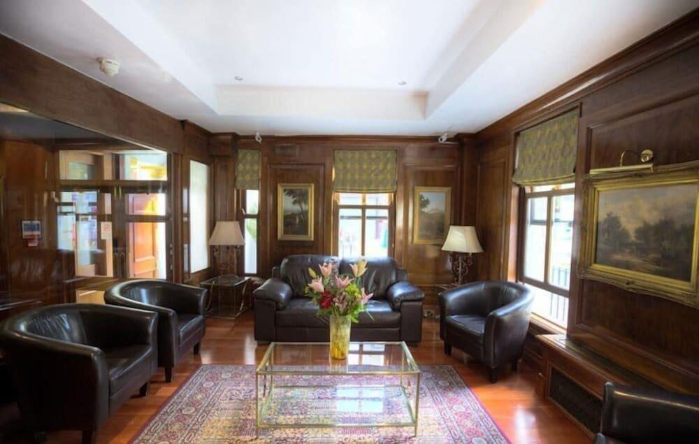 Cheshire Hotel