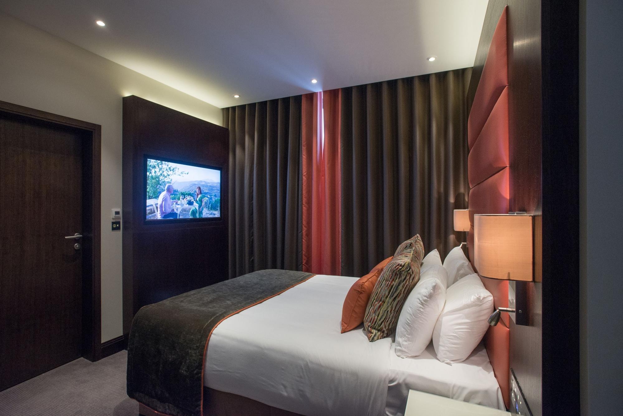 St George's - Wembley Hotel 4*