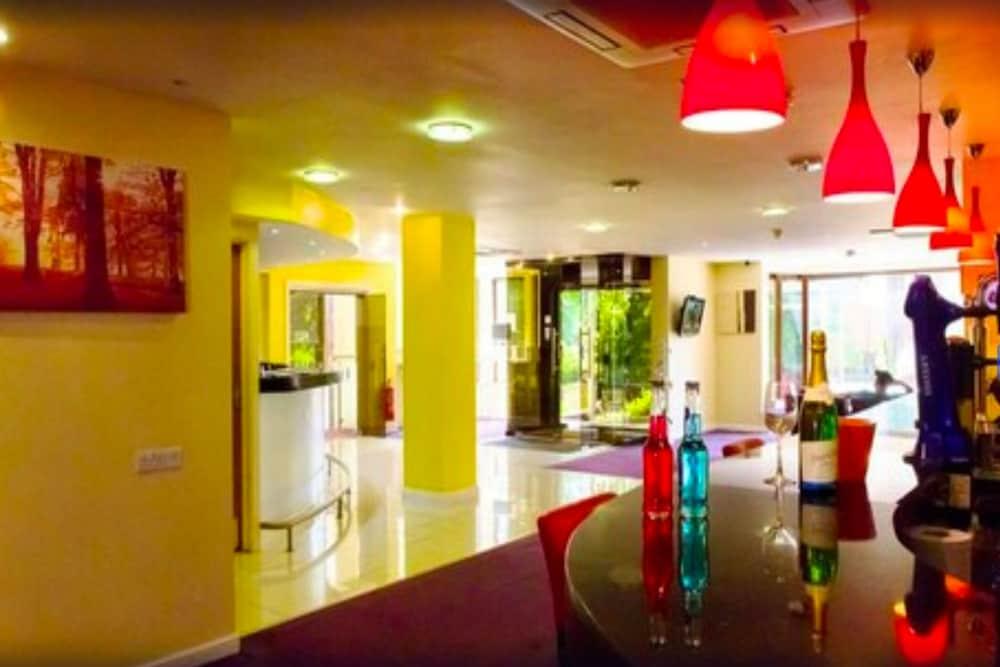 Hotel Oyo Luton 2*