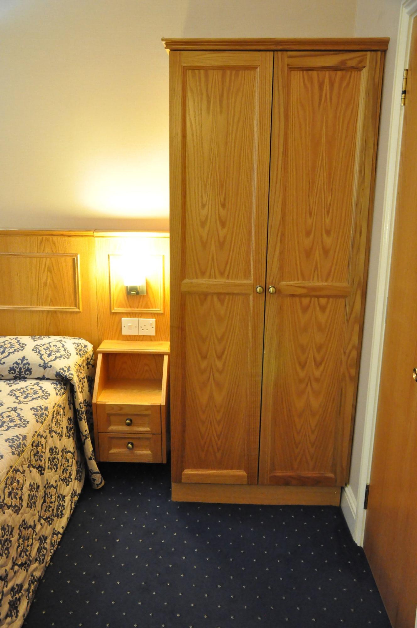 Olympic House 3*