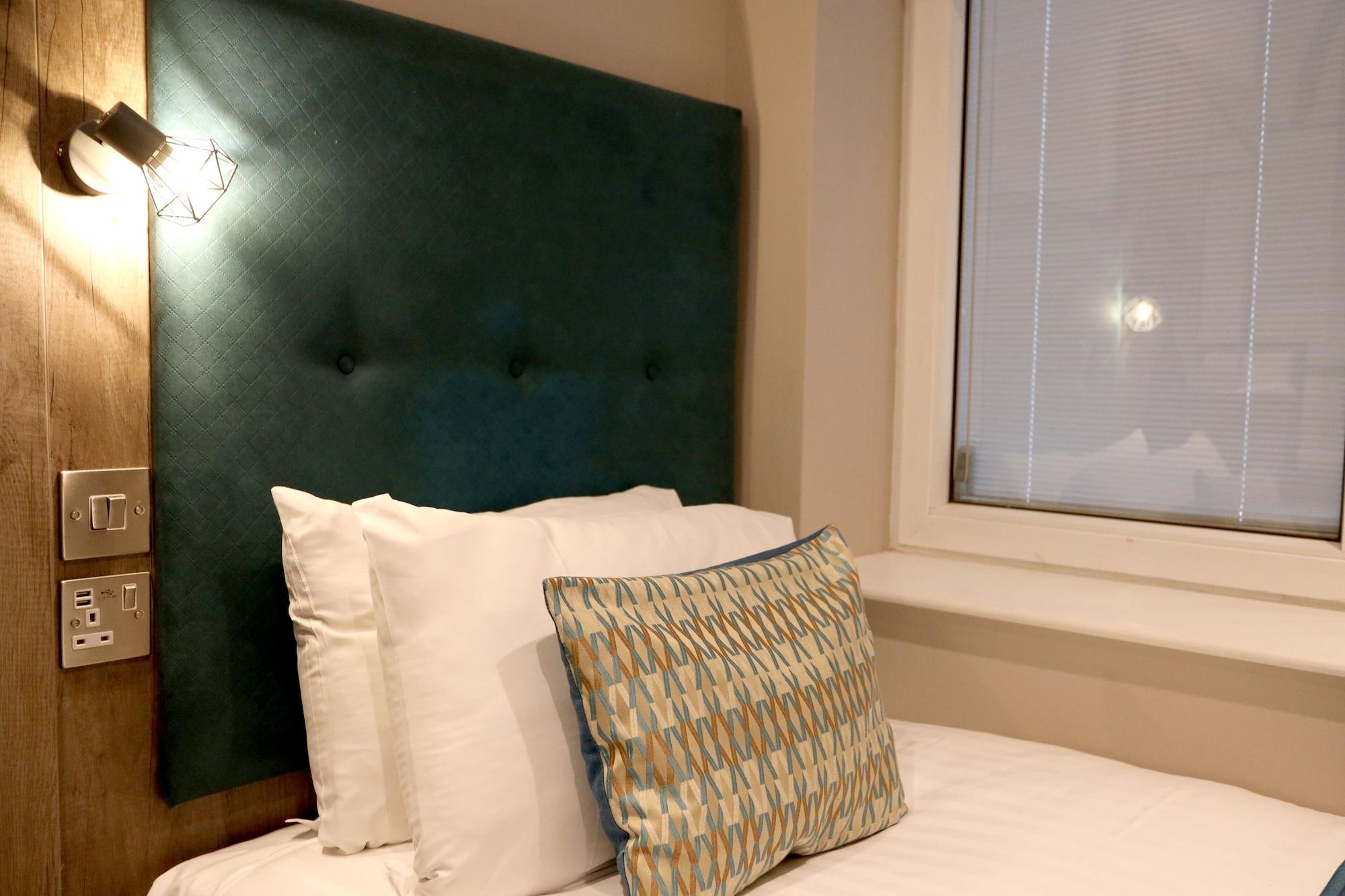 Euston Square Hotel 3*