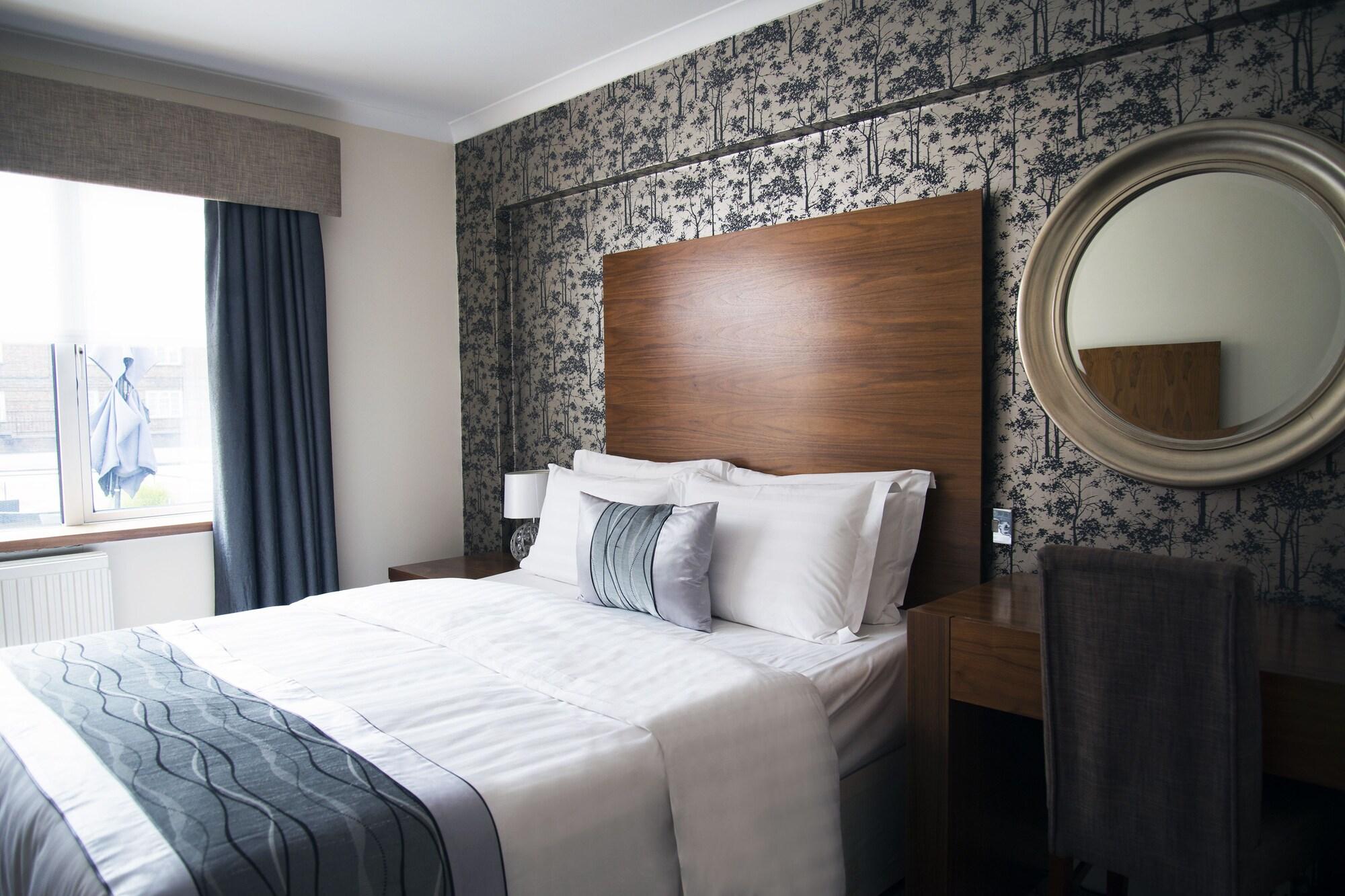 The New Carlton Hotel Londen