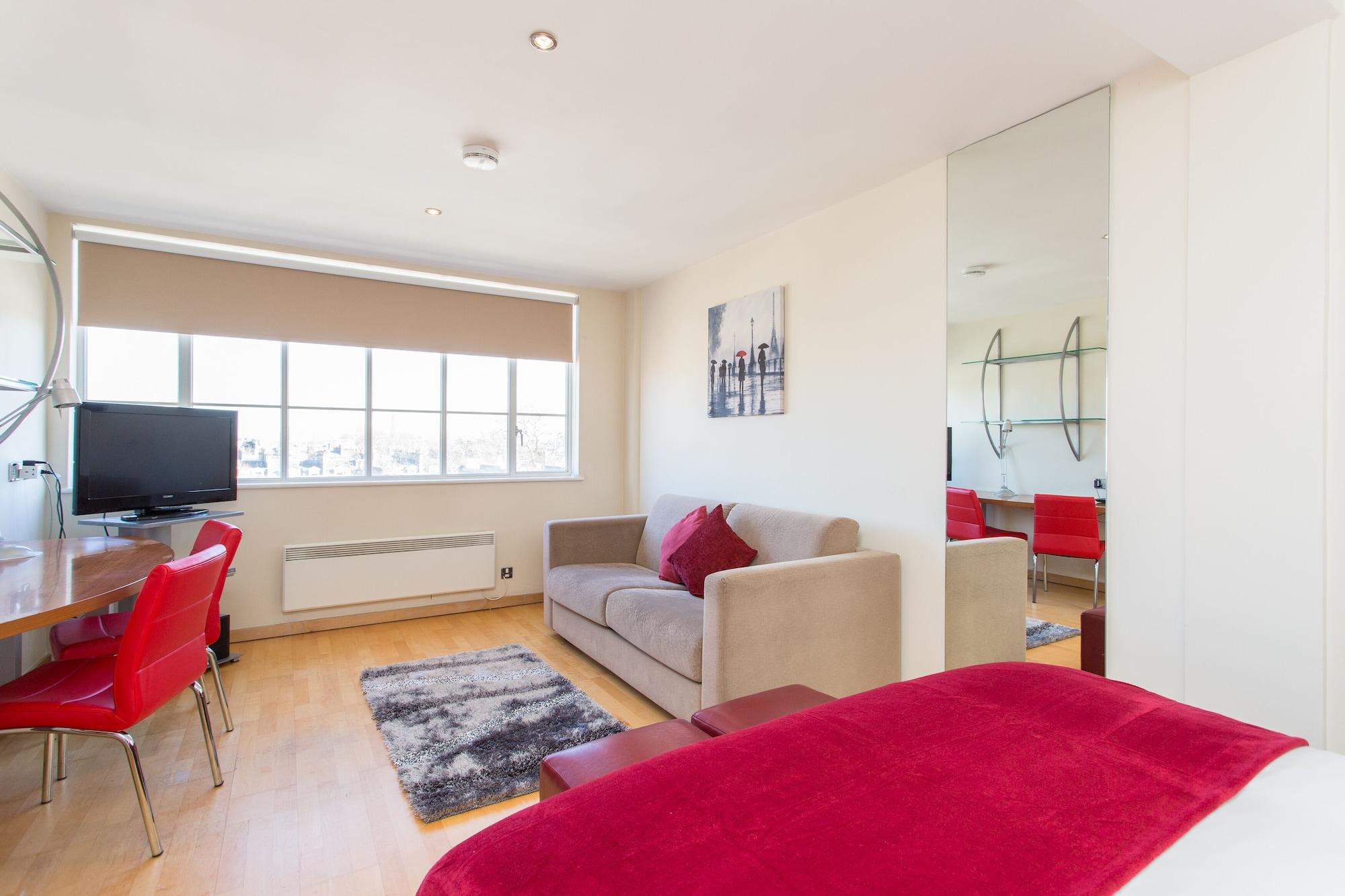 Apartahotel Roland House 3*