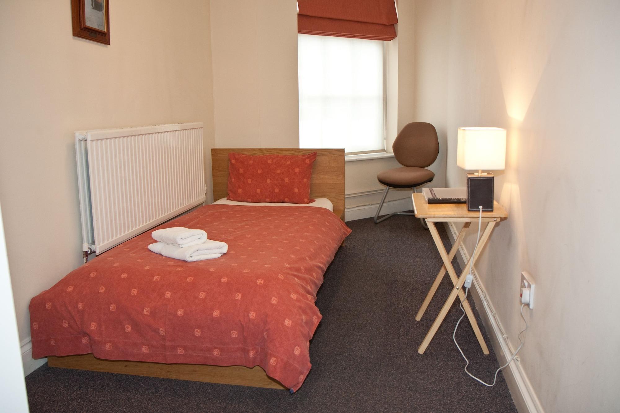 Chelsea Hotel 3*