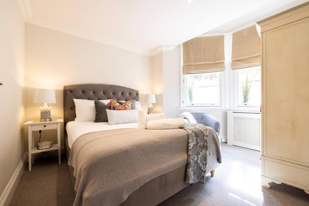 Spacious One Bedroom Flat By South Kensington 3 Month Minimum Hébergement de vacances