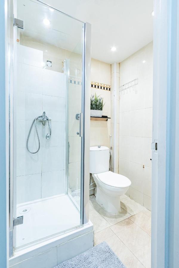Gorgeous 4 Bedroom 5 Bathrooms House In Marble Arch, Near Oxford Street Casa de férias Londres