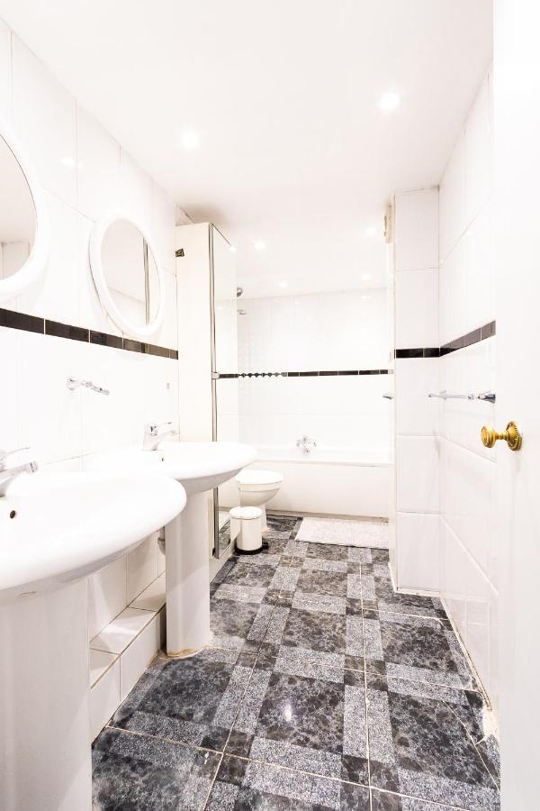 Gorgeous 4 Bedroom 5 Bathrooms House In Marble Arch, Near Oxford Street Casa de férias *