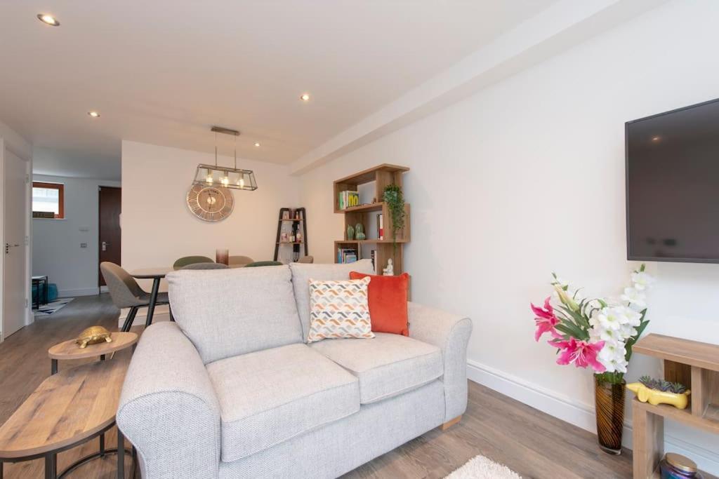 Park View Apartment