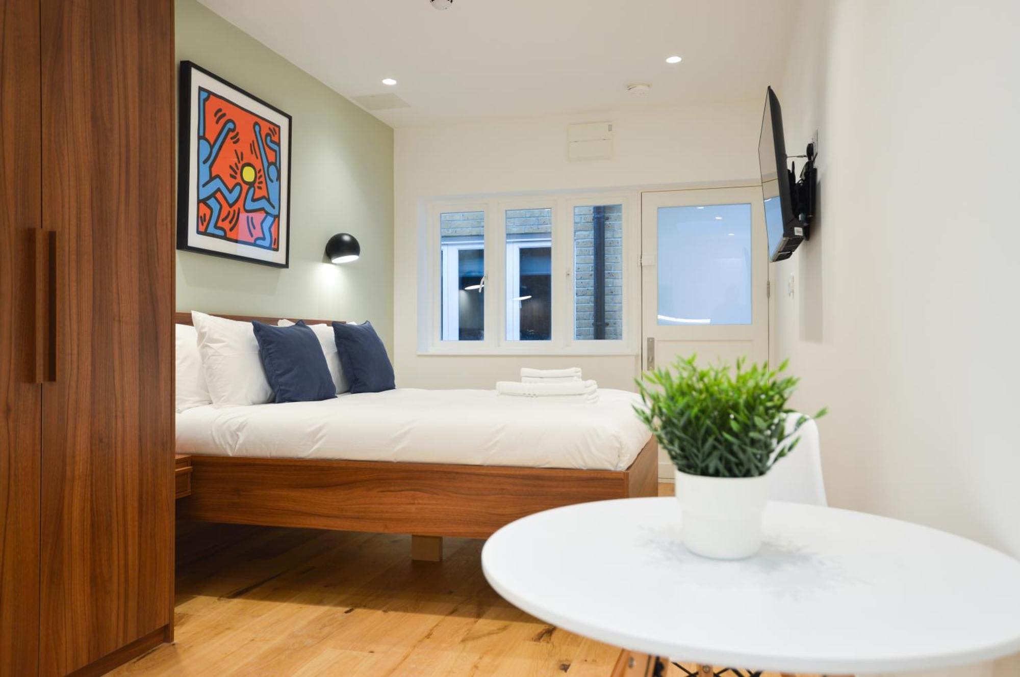Shepherds Bush Serviced By Concept *