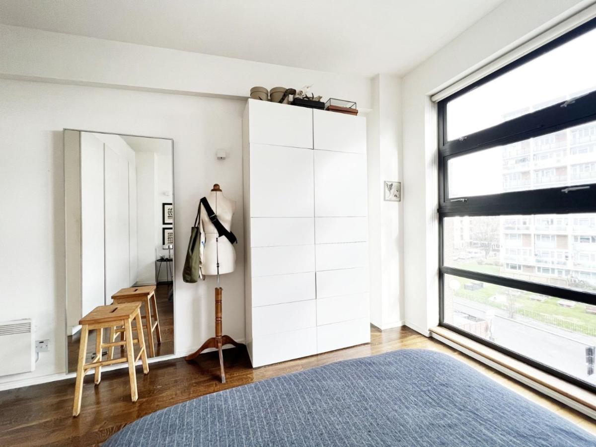 Second Nest Warehouse Londen