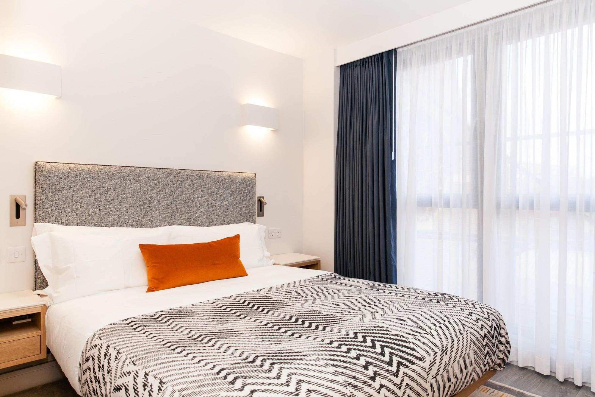 Rockwell East 3*
