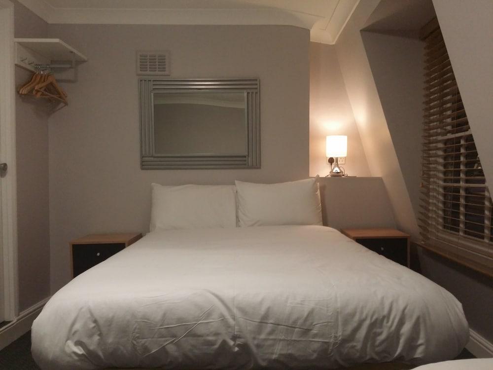 Princess - St Pancras Group Hotel
