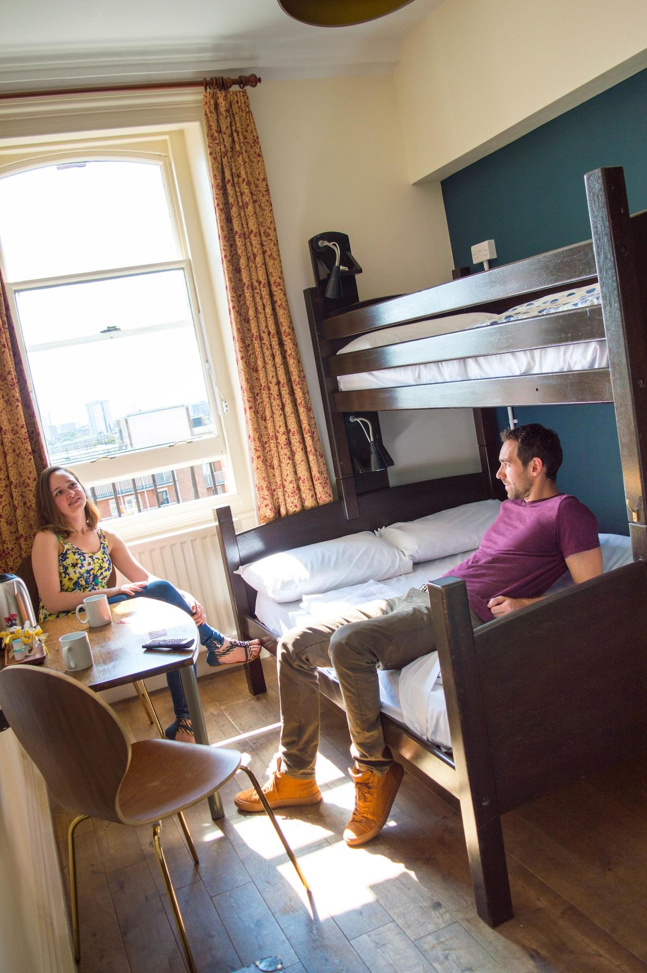 Palmers Alojamiento: Swiss Hostal *