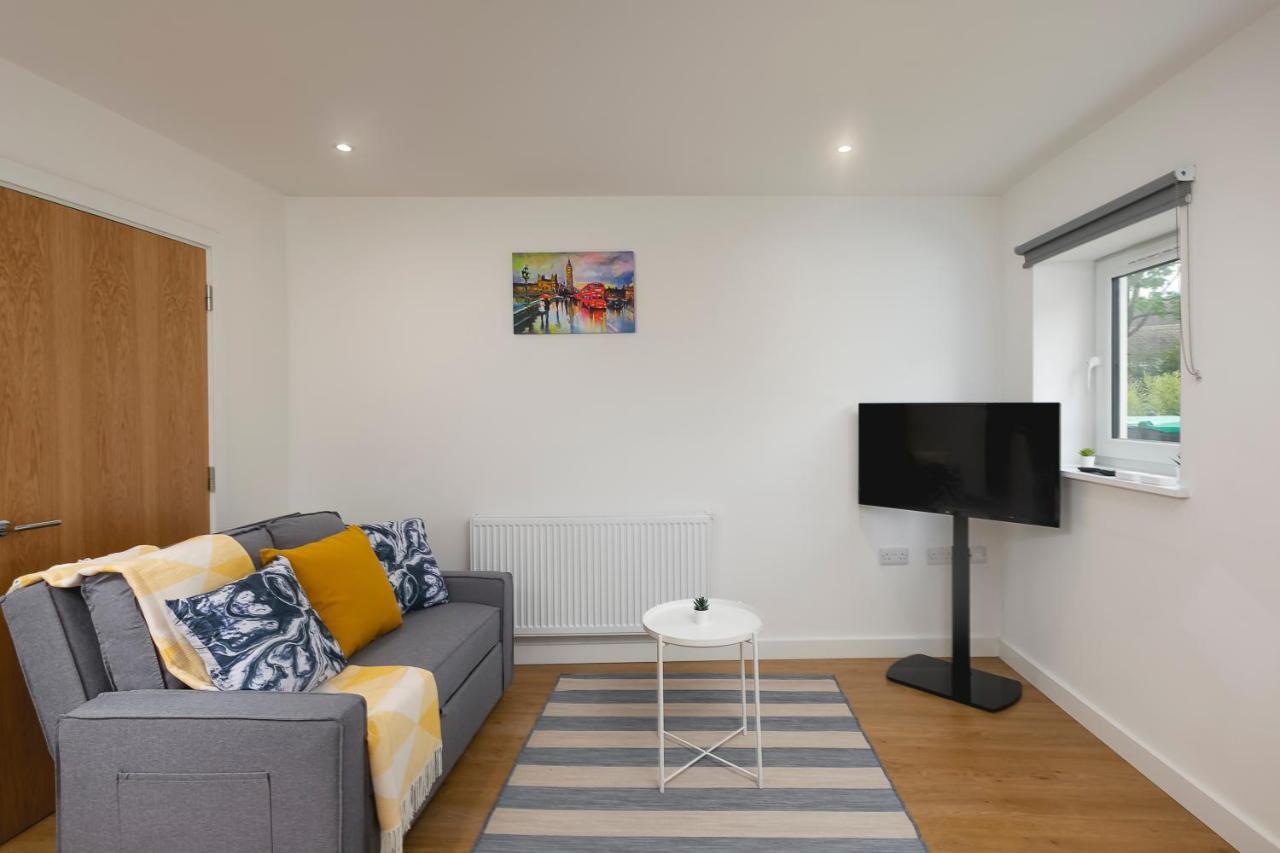 Skyvillion - Beautiful One Bedroom Near Heathrow Airport Appartement *