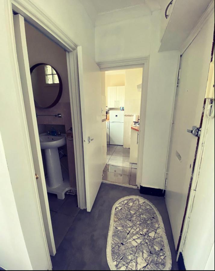 Apartamento Complete 1 Bedroom With Wi-fi, Kitchen, Tv In Heart Of Chiswick, *