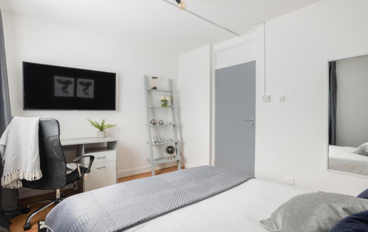 Spacious And Modern 4 Bed Next To Borough Station * Londres