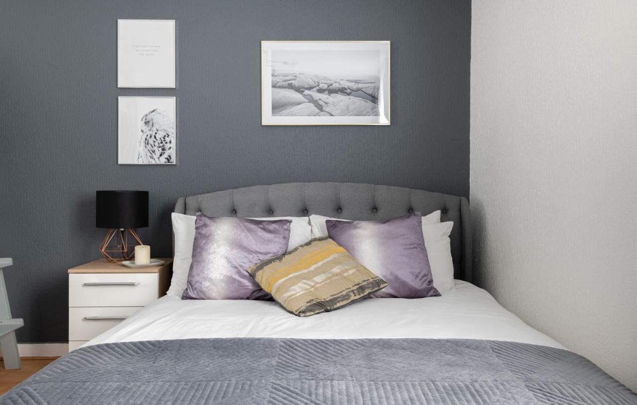 Spacious And Modern 4 Bed Next To Borough Station Apartamento Londres