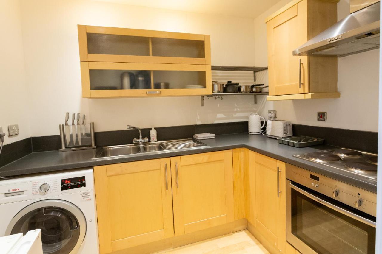 Apartamento Modern Spacious Close To Station
