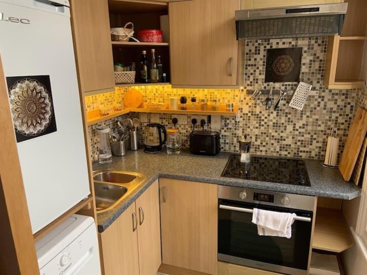 Lovely Spacious 1-bedroom Flat In Tufnell Park Close To * Londres