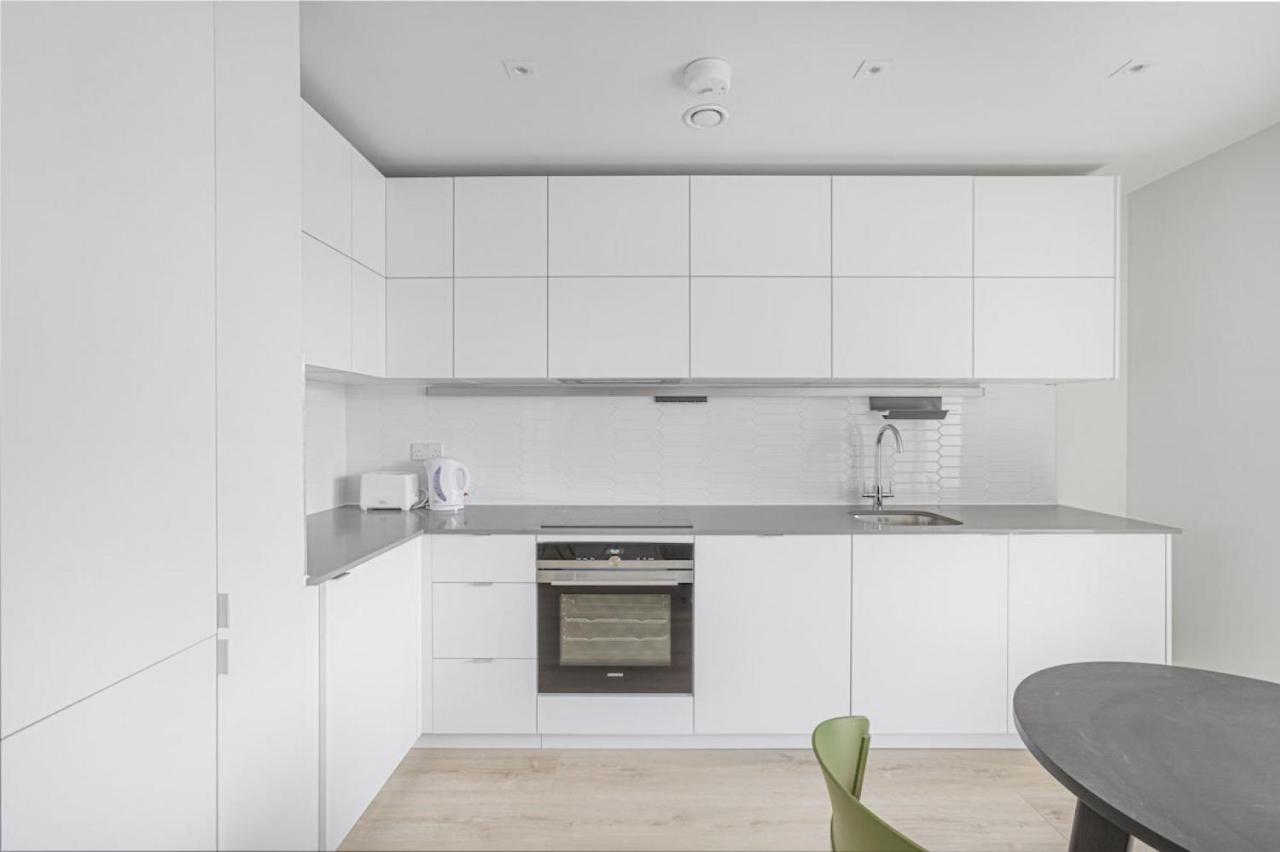 Wembley - 1 Bed Apartamento Londres
