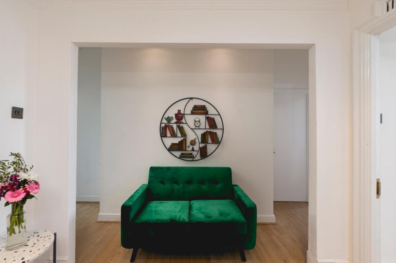 **authentic&spacious 5 Bed Apartment/hyde Park** *